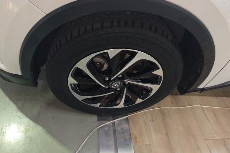 Used Toyota IZOA 2020 2.0L Yi Xiang CARE Left Front Wheel Hub