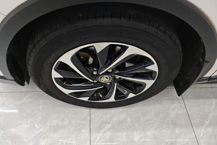 Used Toyota IZOA 2020 2.0L Yi Xiang CARE Left Front Wheel Hub