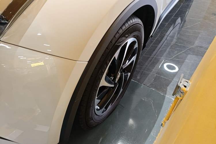 Used Toyota IZOA 2020 2.0L Enjoy Edition Left Front Wheel Hub