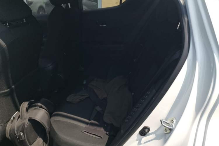Used Toyota IZOA 2020 2.0L Enjoy Edition Left Rear Seat