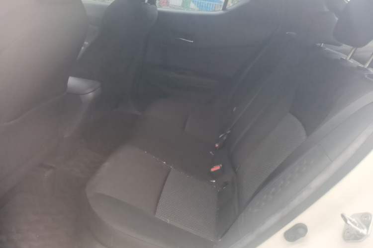 Used Toyota IZOA 2020 2.0L Enjoy Edition Left Rear Seat