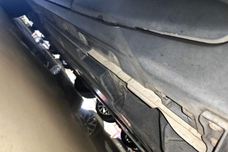 Used Toyota IZOA 2020 2.0L Yi Xiang CARE Left Side Sill