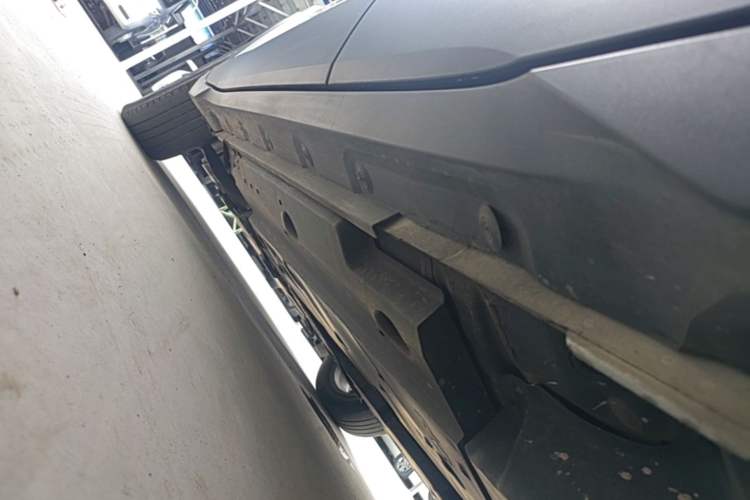 Used Toyota IZOA 2020 2.0L Yichi Version Left Side Sill