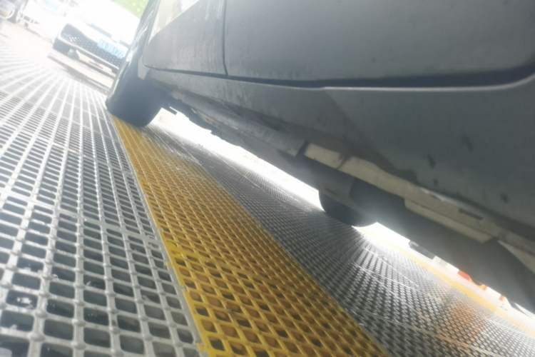 Used Toyota IZOA 2020 2.0L Enjoy Edition Left Side Sill