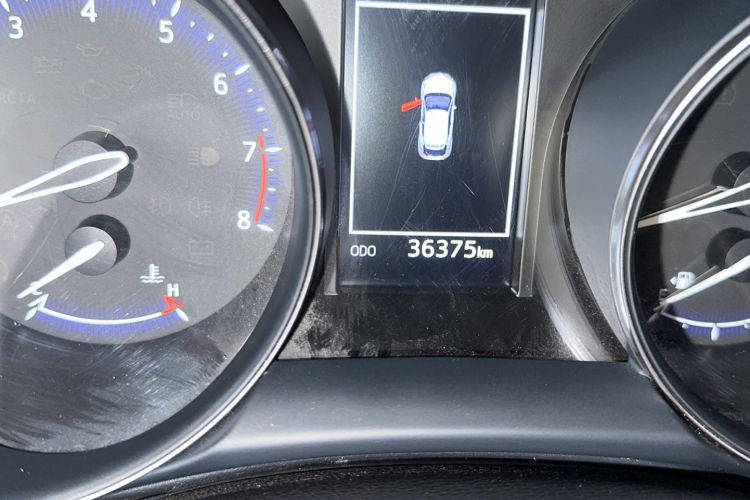 Used Toyota IZOA 2020 2.0L Enjoy Edition Odometer Close Up