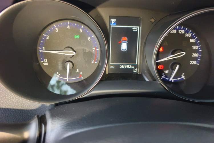 Used Toyota IZOA 2020 2.0L Yichi Version Odometer Close Up