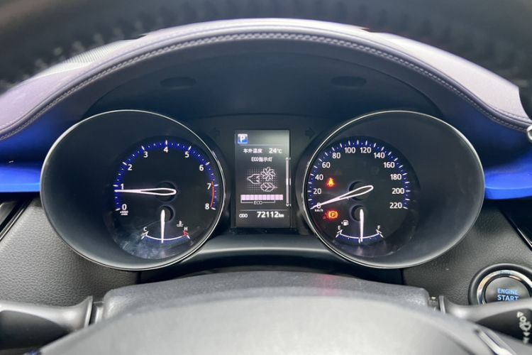 Used Toyota IZOA 2020 2.0L Yichi Version Odometer Close Up