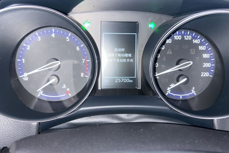 Used Toyota IZOA 2020 2.0L Yichi Version Odometer Close Up
