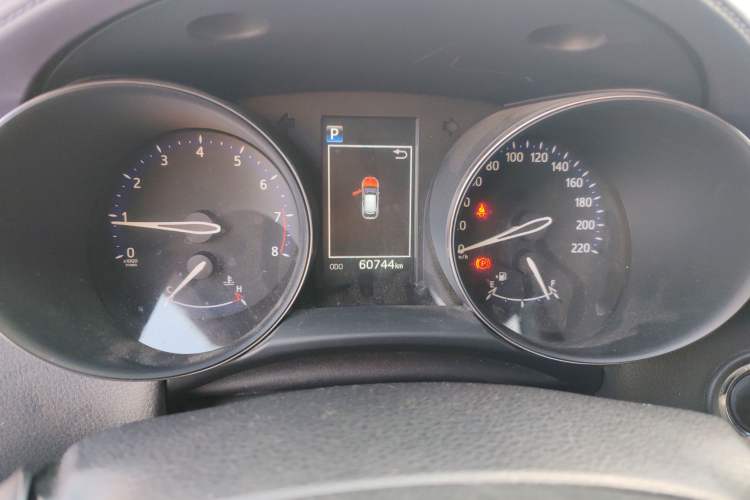 Used Toyota IZOA 2020 2.0L Yichi Version Odometer Close Up