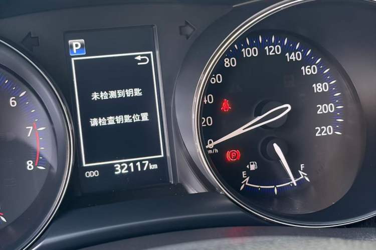 Used Toyota IZOA 2020 2.0L Enjoy Edition Odometer Close Up
