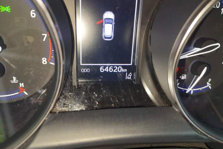 Used Toyota IZOA 2020 2.0L Enjoy Edition Odometer Close Up