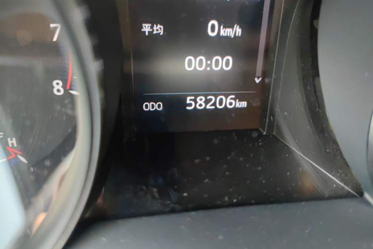 Used Toyota IZOA 2020 2.0L Enjoy Edition Odometer Close Up