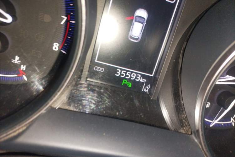 Used Toyota IZOA 2020 2.0L Enjoy Edition Odometer Close Up