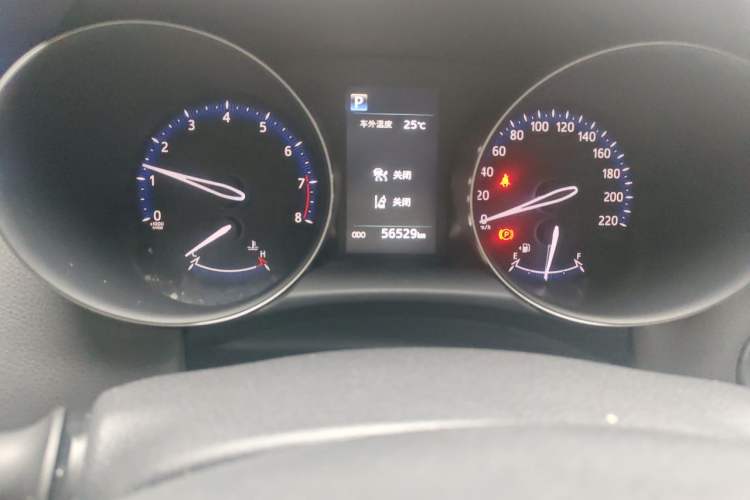 Used Toyota IZOA 2020 2.0L Yichi Version Odometer Close Up