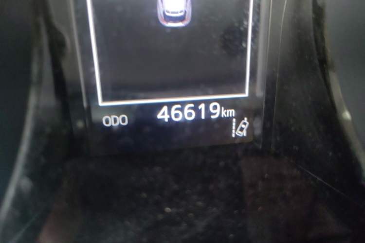 Used Toyota IZOA 2020 2.0L Yichi Version Odometer Close Up
