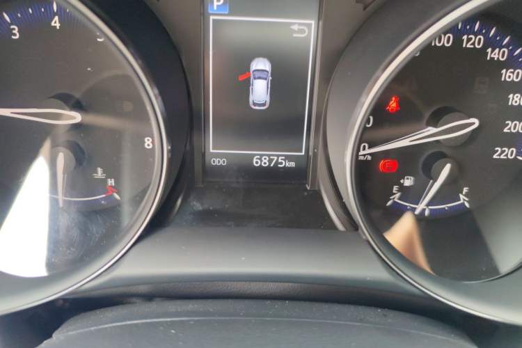 Used Toyota IZOA 2020 2.0L Yichi Version Odometer Close Up