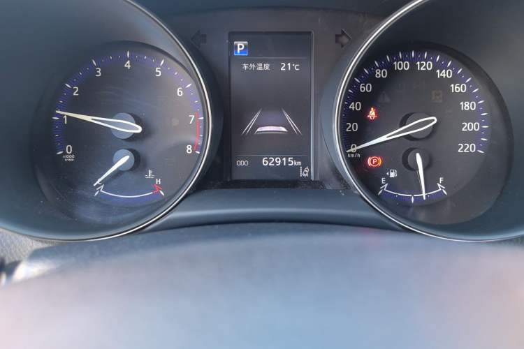 Used Toyota IZOA 2020 2.0L Enjoy Edition Odometer Close Up