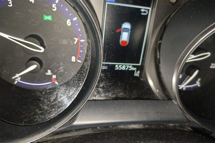 Used Toyota IZOA 2020 2.0L Enjoy Edition Odometer Close Up