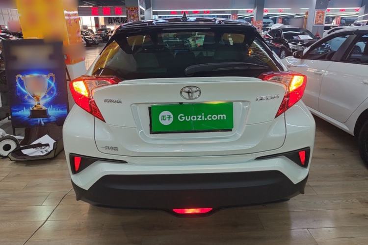 Used Toyota IZOA 2020 2.0L Yi Xiang CARE Rear