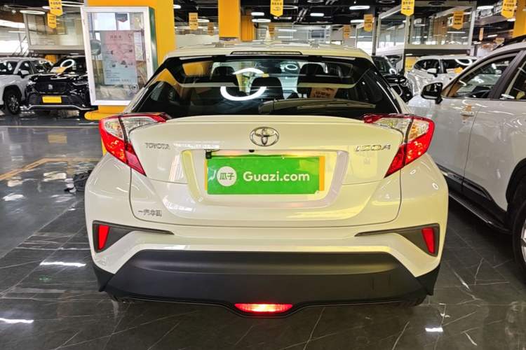 Used Toyota IZOA 2020 2.0L Enjoy Edition Rear