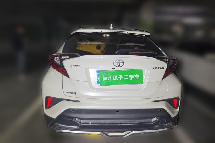 Used Toyota IZOA 2020 2.0L Yichi Version Rear