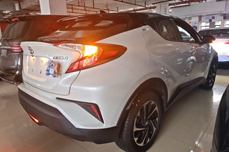 Used Toyota IZOA 2020 2.0L Yi Xiang CARE Rear Right 45 Deg