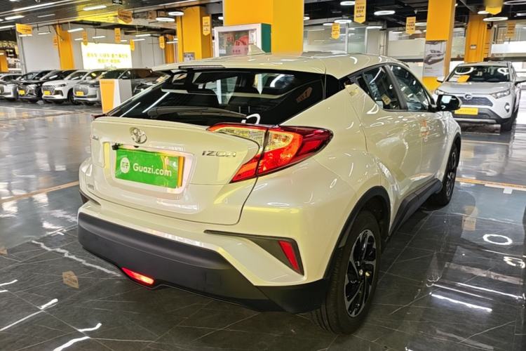 Used Toyota IZOA 2020 2.0L Enjoy Edition Rear Right 45 Deg