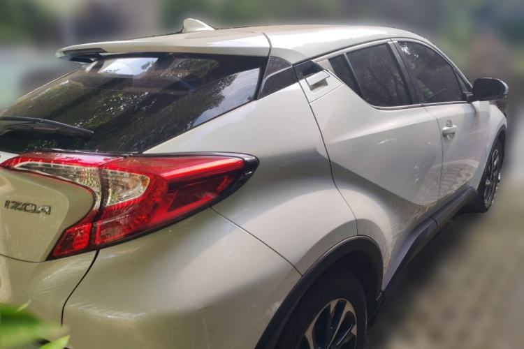 Used Toyota IZOA 2020 2.0L Enjoy Edition Rear Right 45 Deg