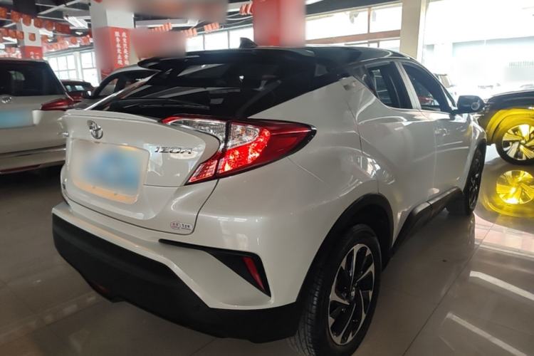 Used Toyota IZOA 2020 2.0L Yi Xiang CARE Rear Right 45 Deg