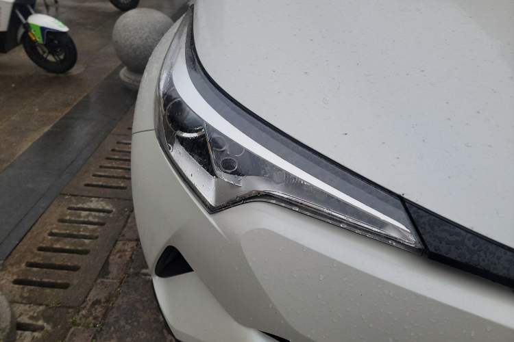 Used Toyota IZOA 2020 2.0L Yichi Version Right Front Headlight