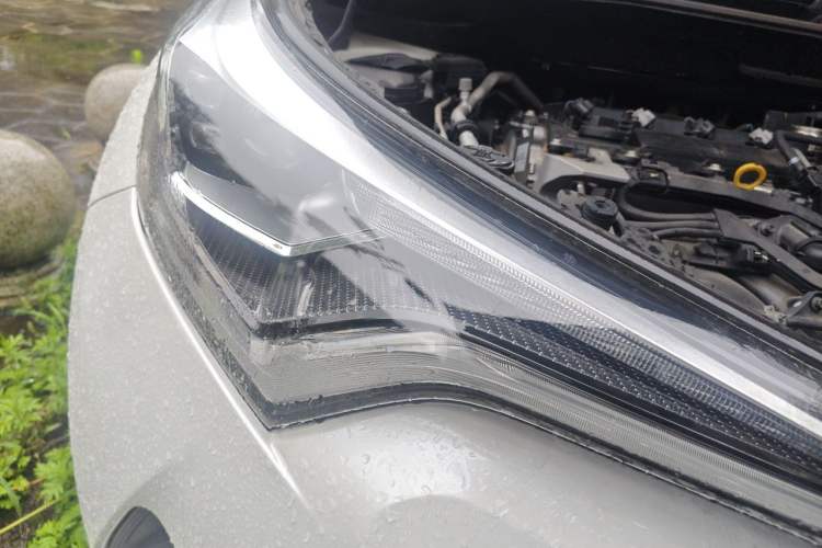 Used Toyota IZOA 2020 2.0L Yichi Version Right Front Headlight