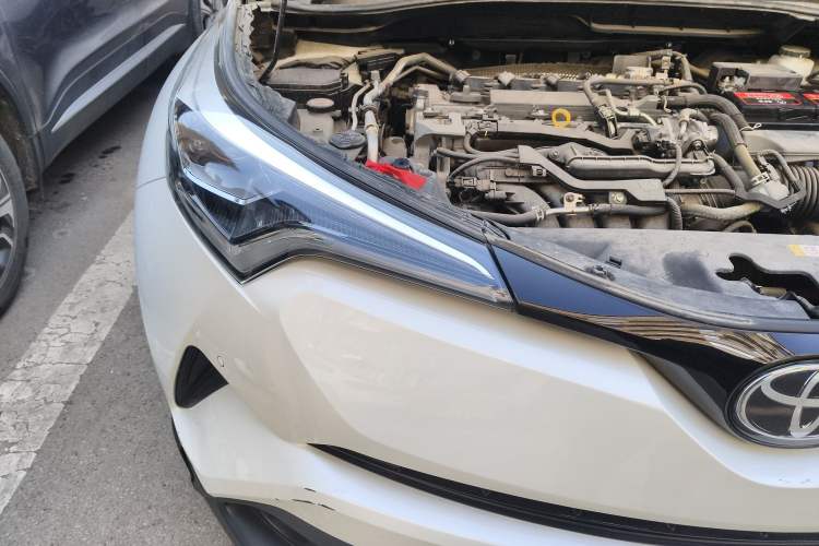 Used Toyota IZOA 2020 2.0L Yichi Version Right Front Headlight