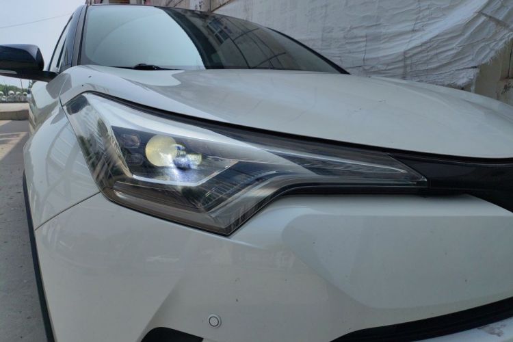 Used Toyota IZOA 2020 2.0L Yichi Version Right Front Headlight