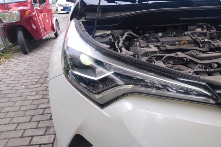 Used Toyota IZOA 2020 2.0L Yichi Version Right Front Headlight