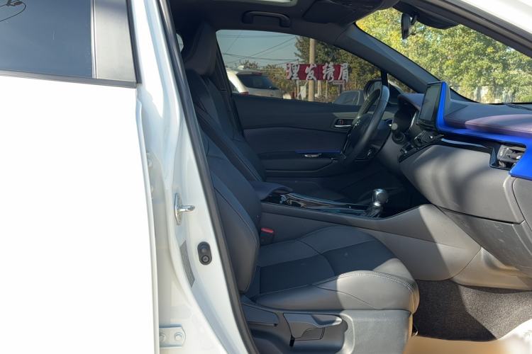 Used Toyota IZOA 2020 2.0L Yichi Version Right Front Seat
