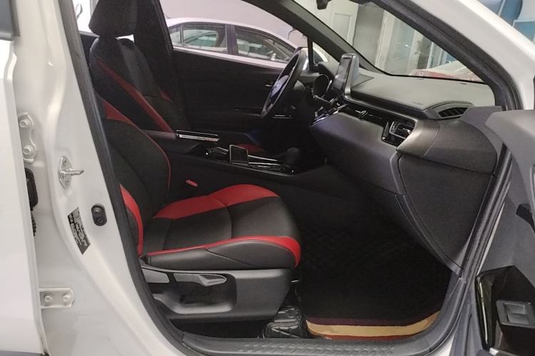Used Toyota IZOA 2020 2.0L Yi Xiang CARE Right Front Seat