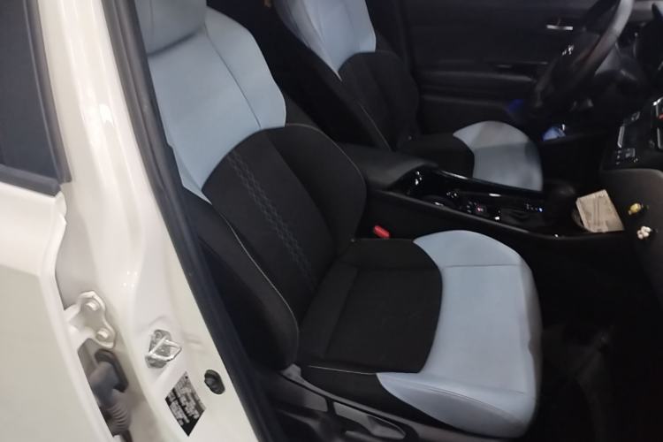 Used Toyota IZOA 2020 2.0L Yi Xiang CARE Right Front Seat