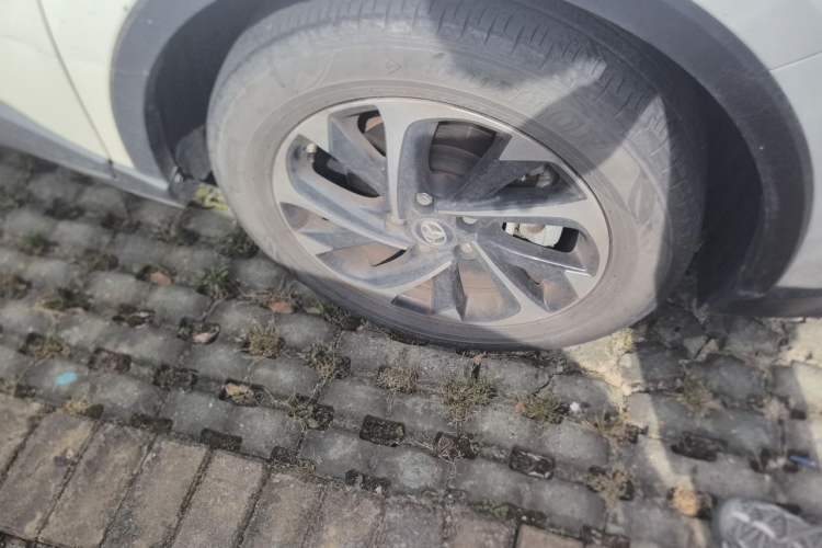 Used Toyota IZOA 2020 2.0L Enjoy Edition Right Front Wheel Hub