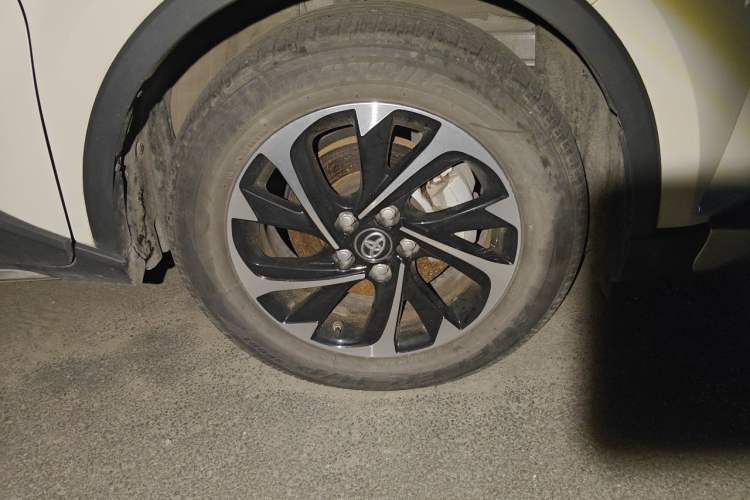 Used Toyota IZOA 2020 2.0L Enjoy Edition Right Front Wheel Hub