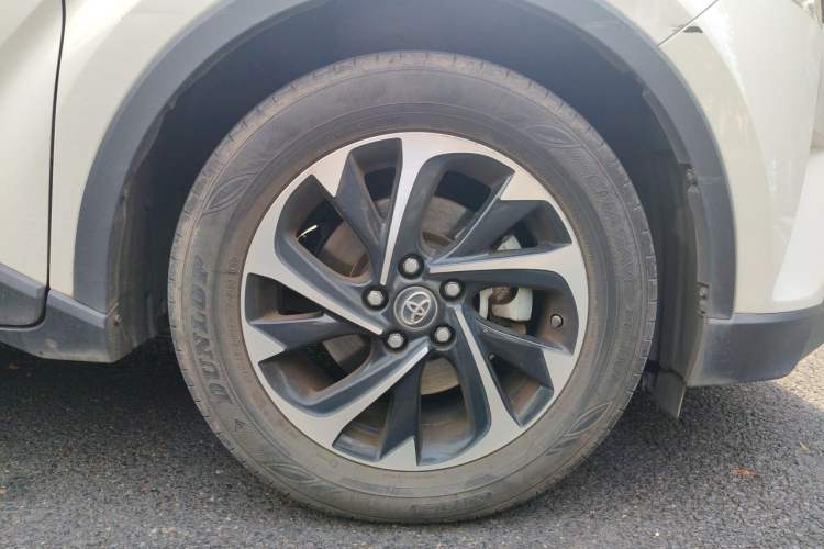 Used Toyota IZOA 2020 2.0L Enjoy Edition Right Front Wheel Hub