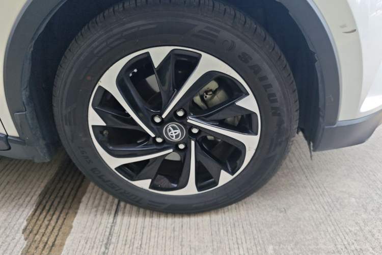 Used Toyota IZOA 2020 2.0L Enjoy Edition Right Front Wheel Hub