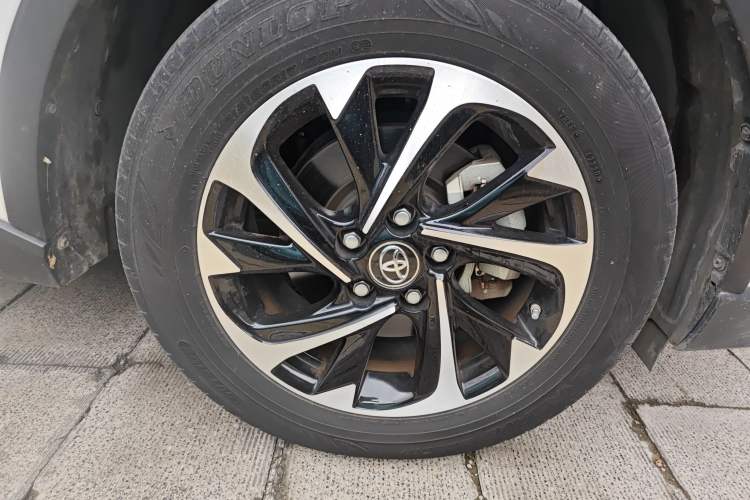 Used Toyota IZOA 2020 2.0L Yichi Version Right Front Wheel Hub