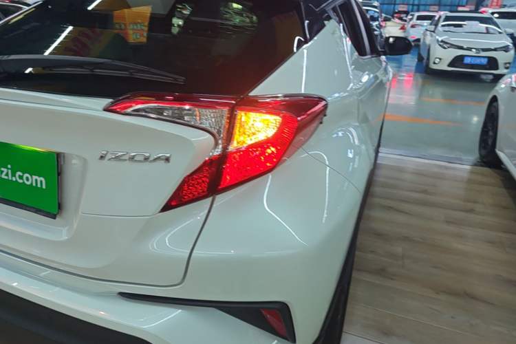 Used Toyota IZOA 2020 2.0L Yi Xiang CARE Right Rear Taillight