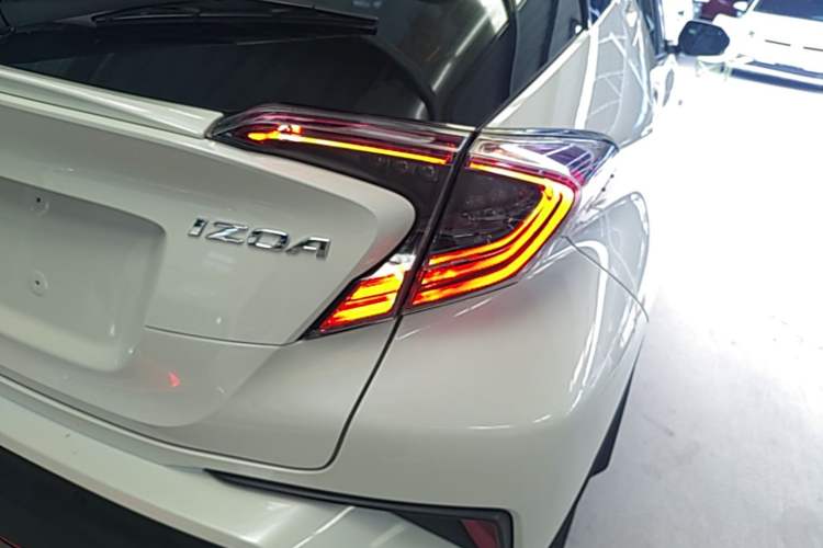 Used Toyota IZOA 2020 2.0L Yichi Version Right Rear Taillight