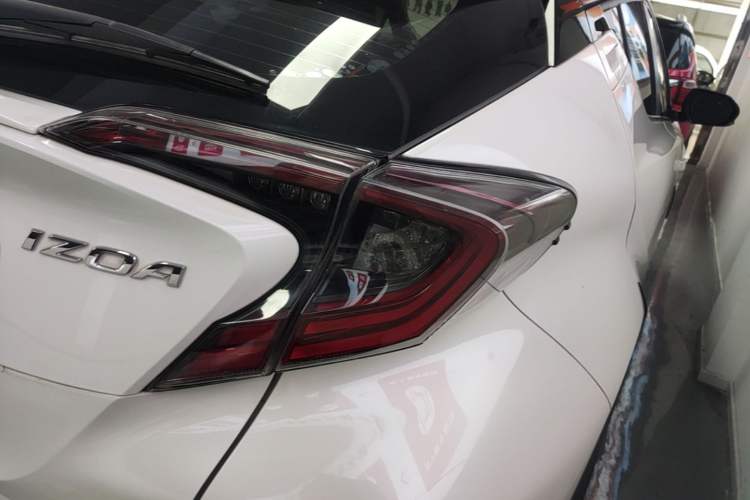 Used Toyota IZOA 2020 2.0L Yichi Version Right Rear Taillight