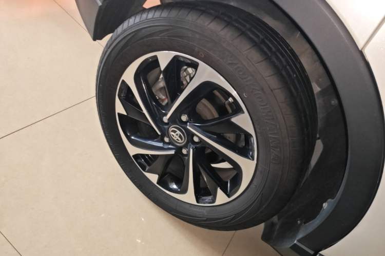 Used Toyota IZOA 2020 2.0L Yi Xiang CARE Right Rear Wheel Hub