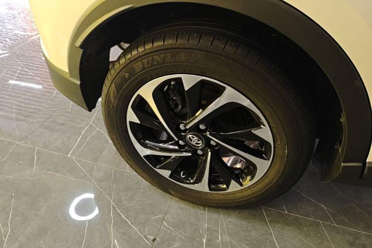 Used Toyota IZOA 2020 2.0L Enjoy Edition Right Rear Wheel Hub