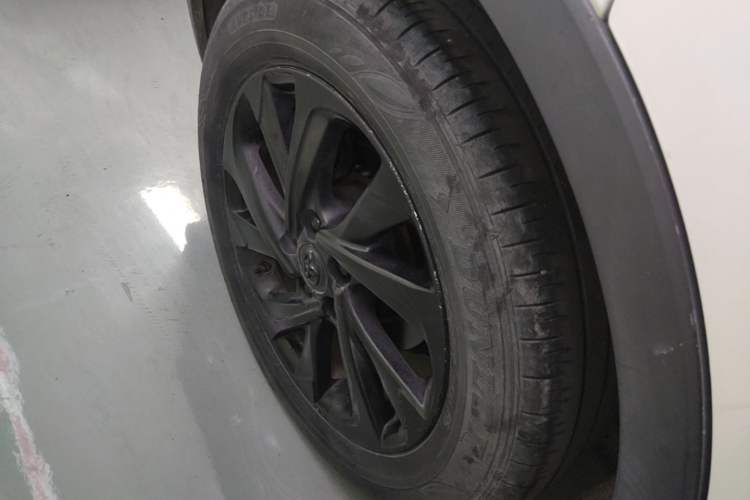 Used Toyota IZOA 2020 2.0L Yichi Version Right Rear Wheel Hub