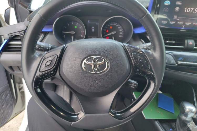 Used Toyota IZOA 2020 2.0L Yichi Version Steering Wheel