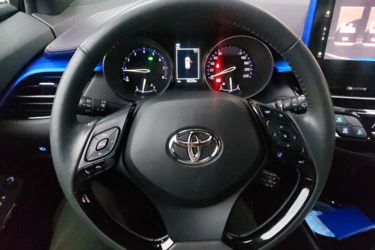 Used Toyota IZOA 2020 2.0L Yichi Version Steering Wheel